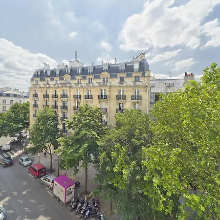Bright Studios In Marais *